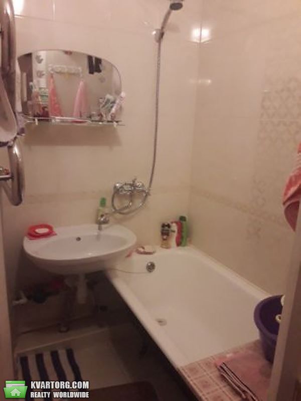 Sell 3-room apartment. Киев,  Лайоша Гавро — photo 8
