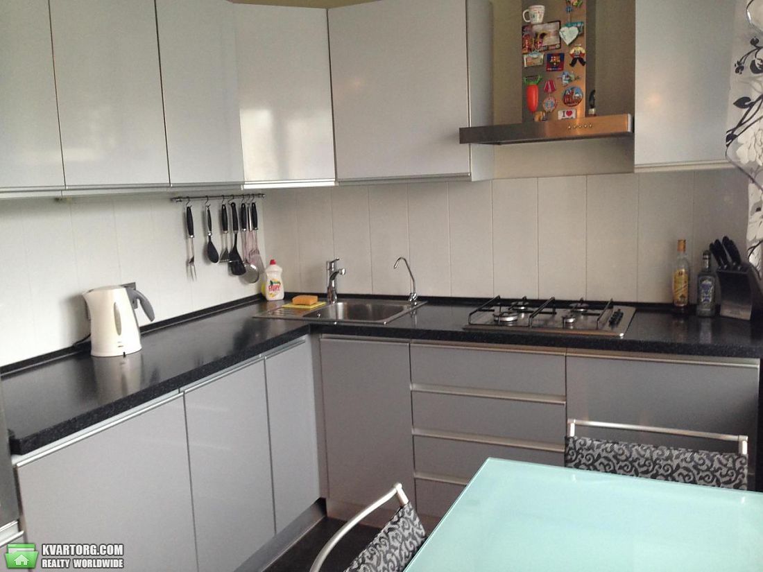 Rent out 2-room apartment. Киев,  Саксаганского — photo 3