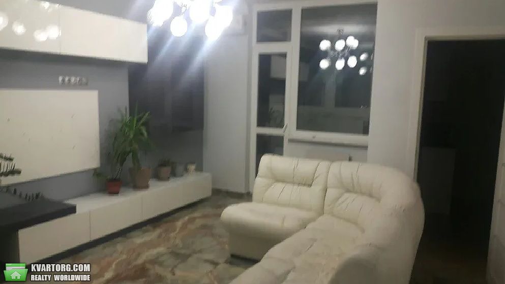 Rent out 2-room apartment. Киев,  Лобачевского — photo 2