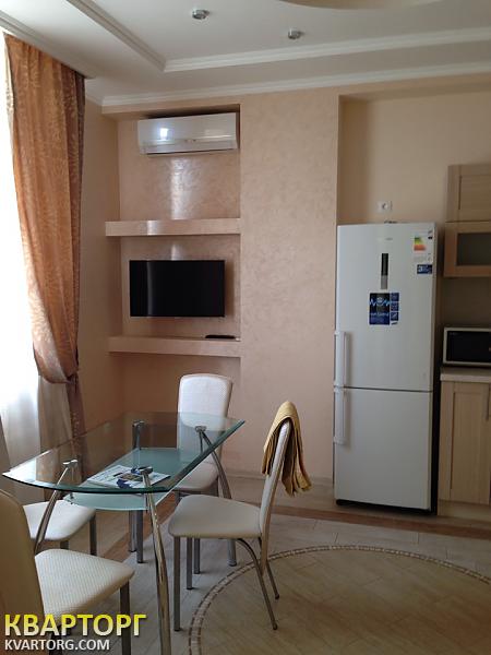 Rent out 2-room apartment. Одесса, Французский бульвар — photo 2