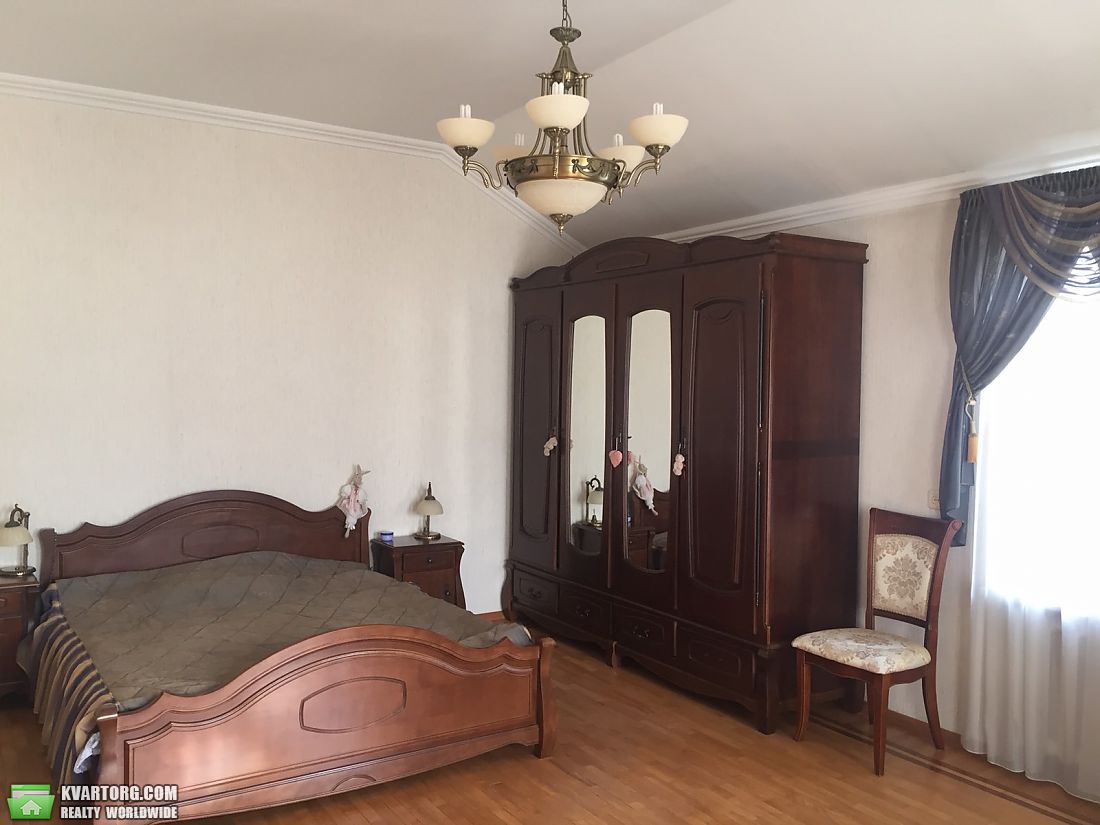 Rent out house. Киев,  Октябрьская — photo 8