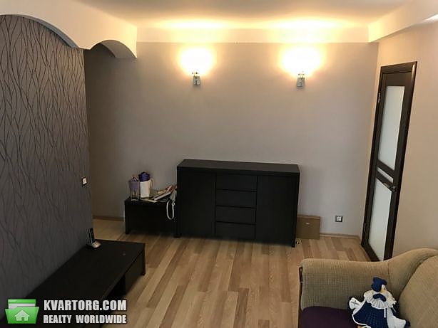 Rent out 2-room apartment. Киев, ул.Новогоспитальная — photo 3