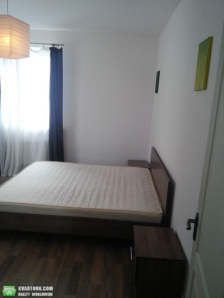 Rent out 2-room apartment. Киев,  Тычины пр — photo 6
