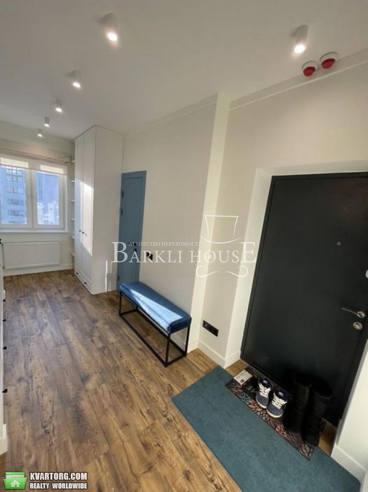 Rent out 3-room apartment. Киев, Нижньоключова — photo 7