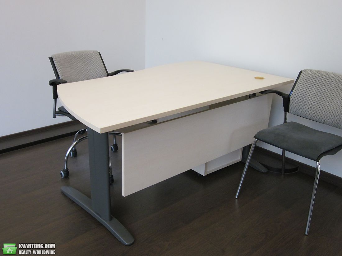 Rent out office. Киев, Жилянская — photo 9