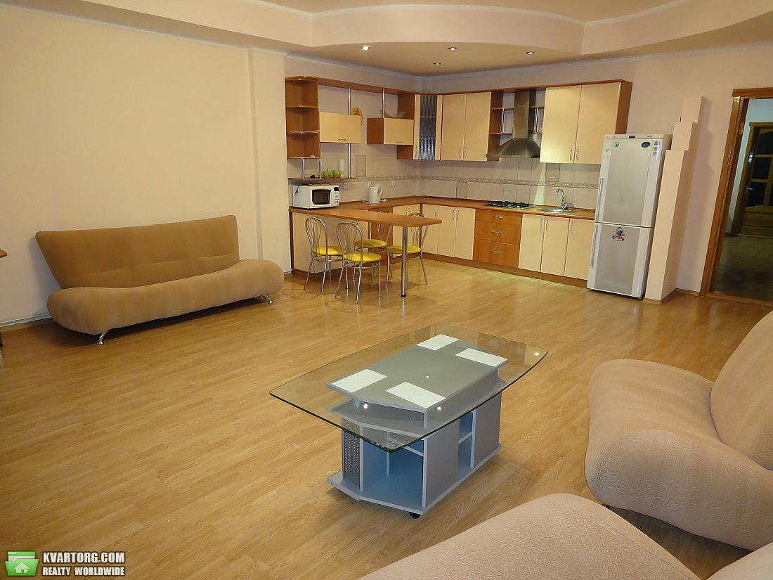 Rent out 2-room apartment. Одесса, Люстдорфская дорога — photo 1