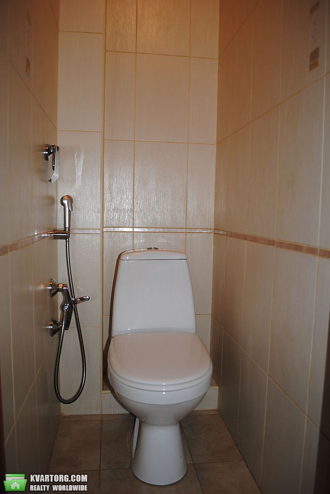 Rent out 3-room apartment. Киев, Полеханова — photo 3