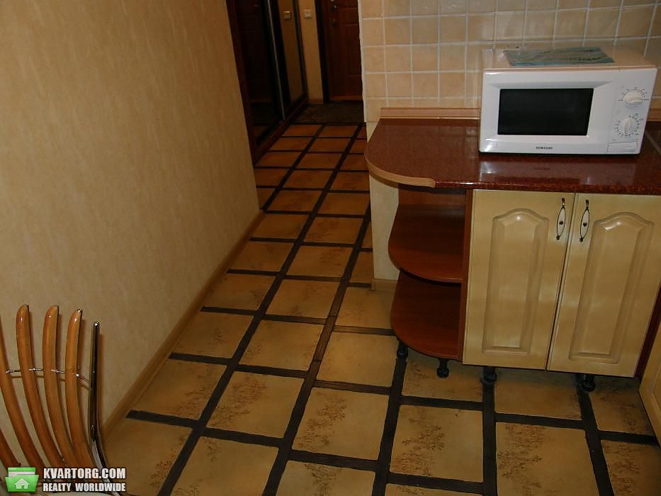 Sell 1-room apartment. Киев,  Жилянская — photo 3