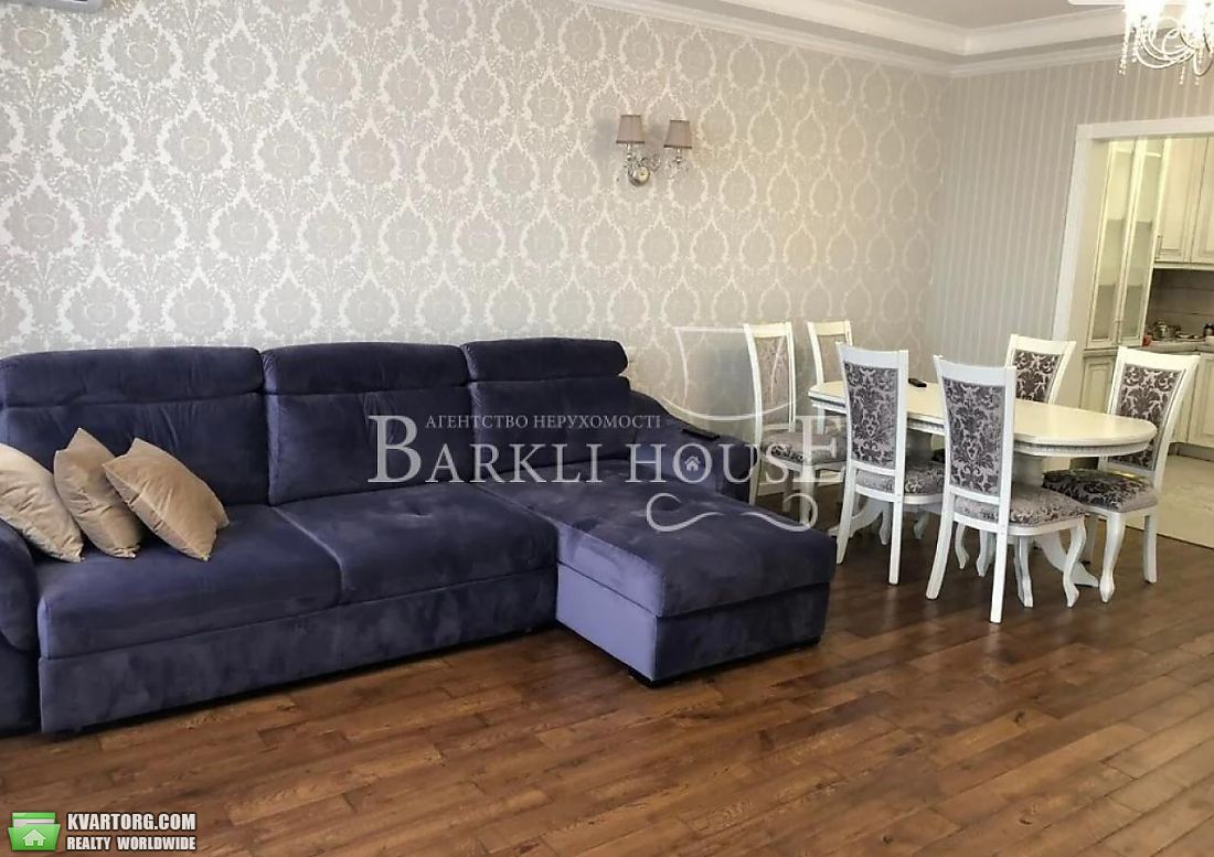 Rent out 2-room apartment. Киев, луценко — photo 3