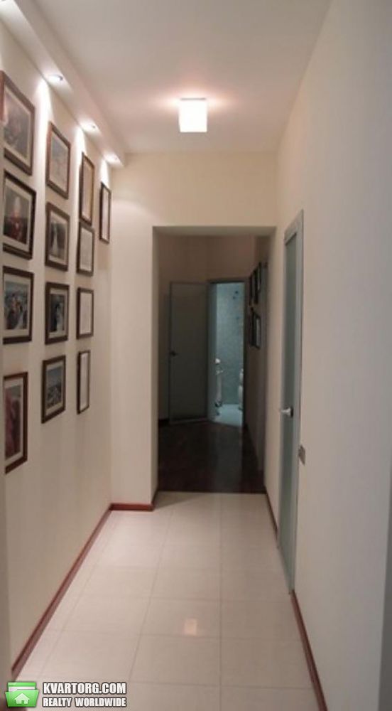 Rent out 3-room apartment. Киев,  Павловская — photo 4