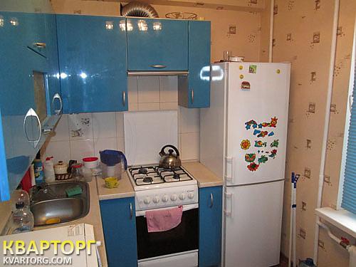 Sell 2-room apartment. Киев, Набережно-корчеватская — photo 1