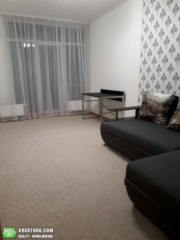 Rent out 1-room apartment. Киев, Регенераторная ул. — photo 1