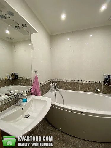 Sell 5-room apartment. Киев,  Святошинская — photo 8