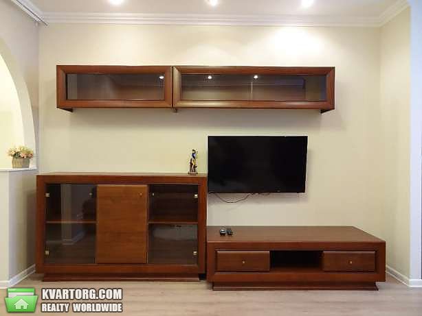 Rent out 1-room apartment. Киев,  Бажана — photo 1