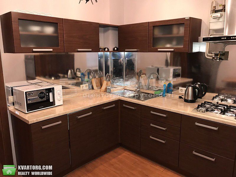 Rent out 2-room apartment. Киев,  Институтская — photo 4