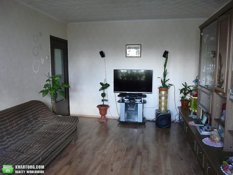 Sell 3-room apartment. Киев,  Ревуцкого — photo 1