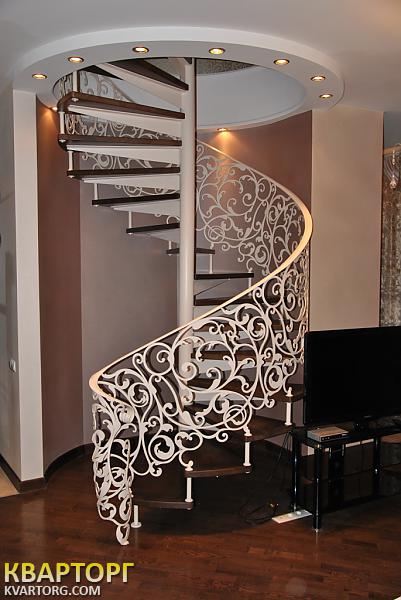 Rent out 3-room apartment. Одесса, Соборная площадь — photo 1
