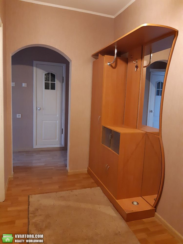 Rent out 2-room apartment. Киев,  Ревуцкого — photo 8
