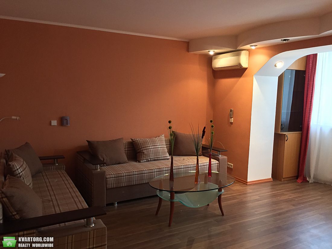 Sell 3-room apartment. Киев,  Дегтяревская — photo 5