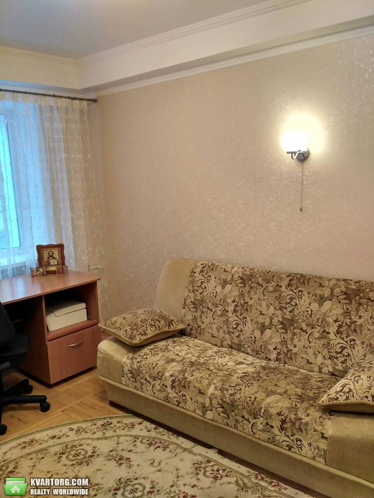 Sell 3-room apartment. Киев,  Львовская — photo 2