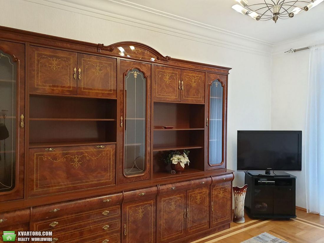 Rent out 3-room apartment. Киев,  Пушкинская — photo 9