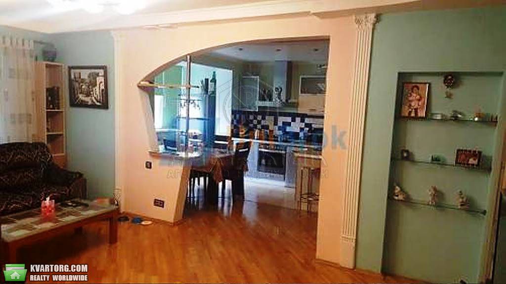 Sell 3-room apartment. Киев,  Дегтяревская — photo 1