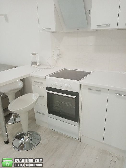 Sell 1-room apartment. Киев, пр. Соборности — photo 1