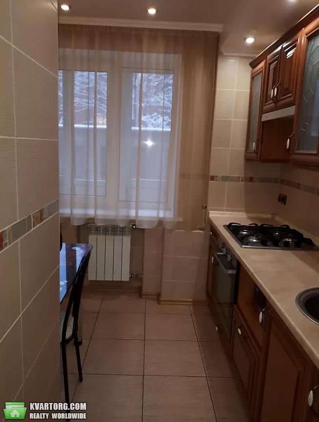 Rent out 3-room apartment. Киев,  Дмитриевская — photo 3