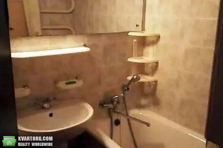 Rent out 2-room apartment. Киев, Маричанская — photo 4