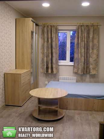 Rent out 1-room apartment. Киев,  Садовая — photo 1