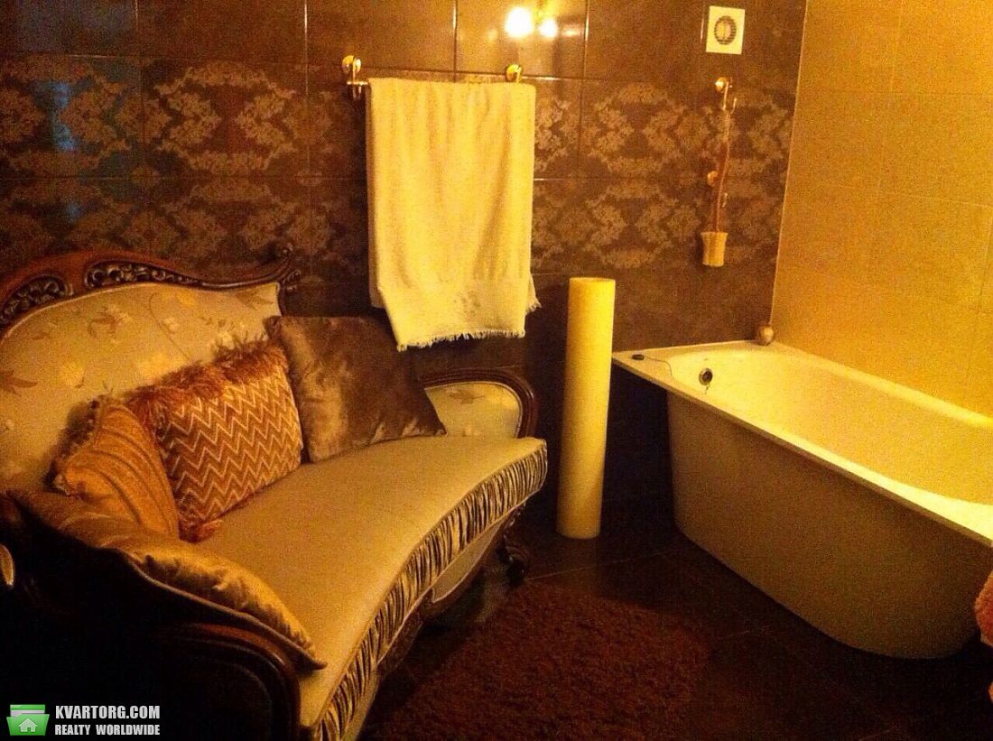 Sell house. Киев,  Садовая — photo 9