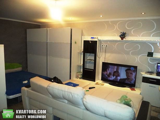 Sell 1-room apartment. Киев,  Липковского — photo 1