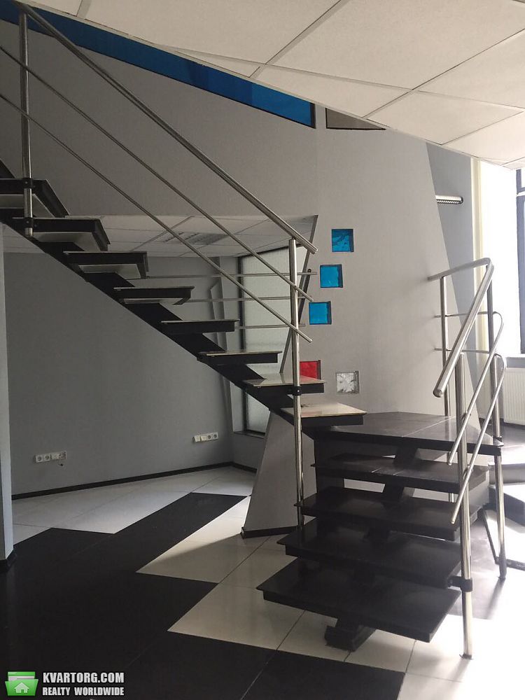 Rent out office. Киев,  Владимирская — photo 1