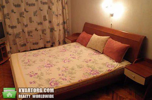 Rent out 2-room apartment. Киев, Баумана — photo 3