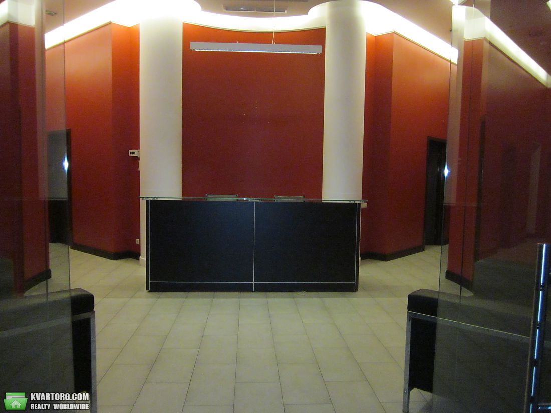 Rent out office. Киев, Жилянская — photo 7