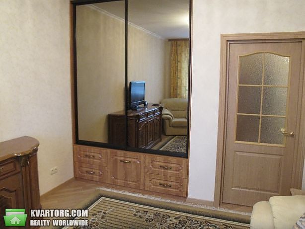 Rent out 1-room apartment. Киев, Невская — photo 8