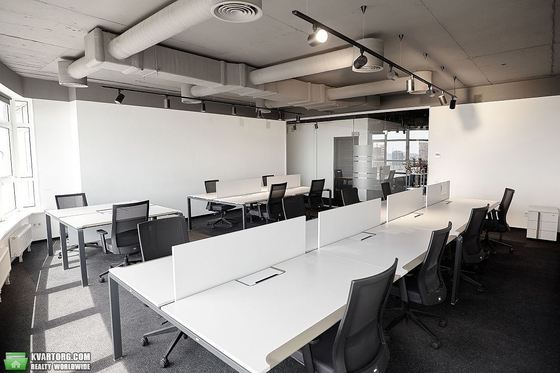 Rent out office. Киев, Кловский спуск — photo 1