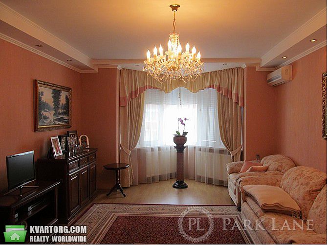Sell 2-room apartment. Киев,  Салютная — photo 9