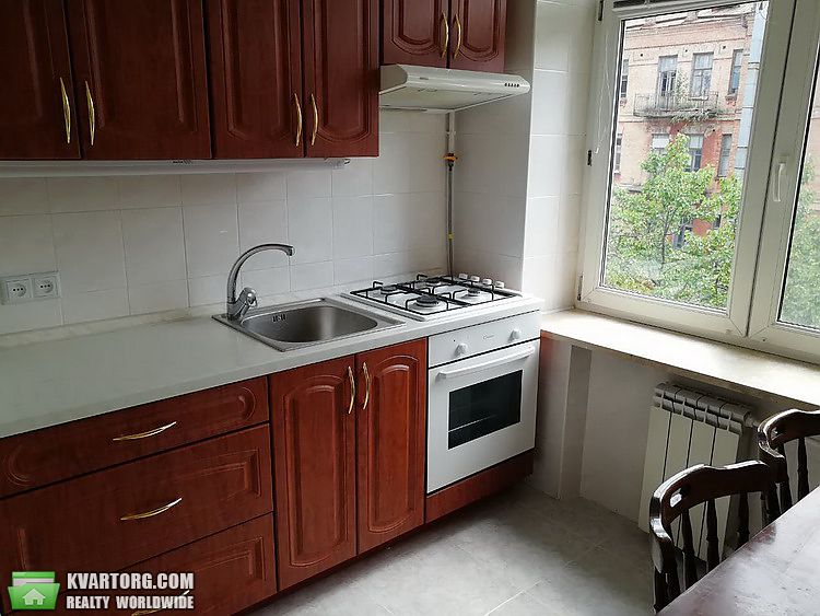 Sell 2-room apartment. Киев,  Мазепы — photo 1