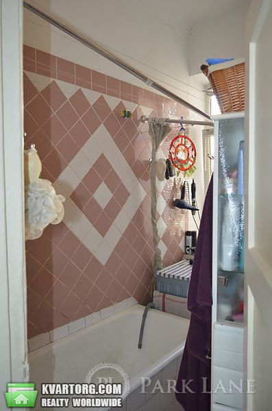 Sell 3-room apartment. Киев,  Воровского — photo 8