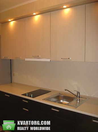 Rent out 1-room apartment. Киев, Богатырская — photo 1