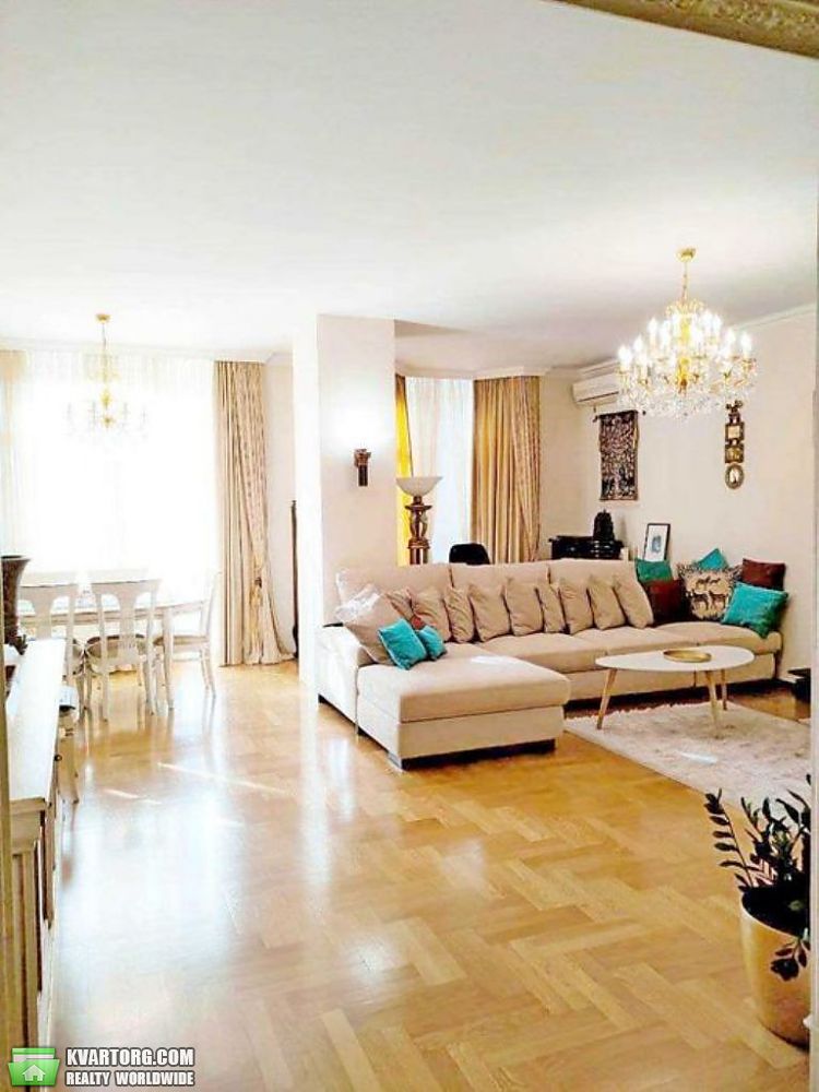 Rent out 3-room apartment. Киев,  Кловский спуск — photo 1