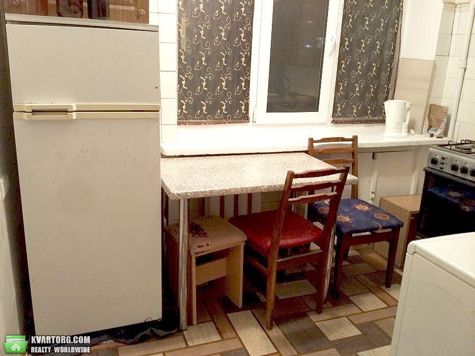 Rent out 2-room apartment. Киев,  Энтузиастов — photo 8