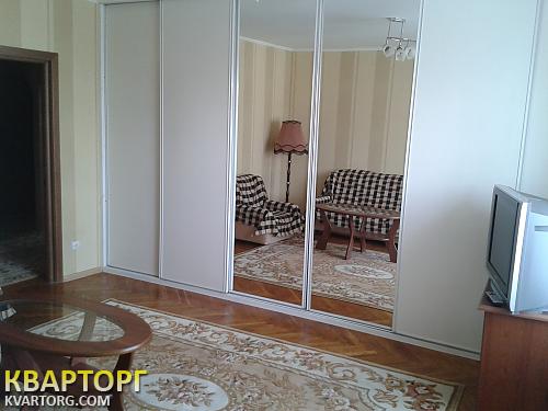 Rent out 2-room apartment. Киев, тургеневская — photo 2