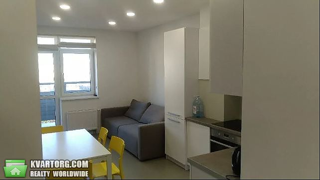 Rent out 2-room apartment. Киев,  Белорусская — photo 4