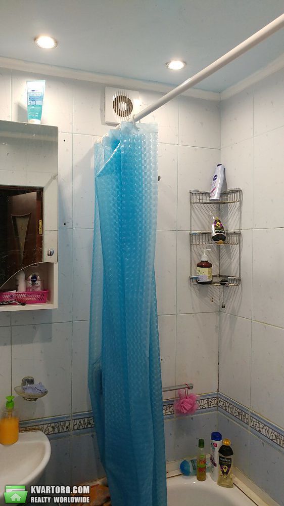 Rent out 2-room apartment. Одесса, Жолио-Кюри — photo 10