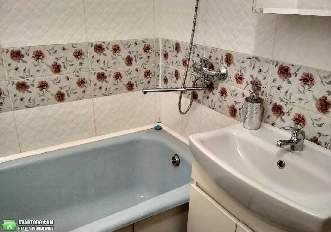 Rent out 2-room apartment. Киев,  Закревского — photo 4
