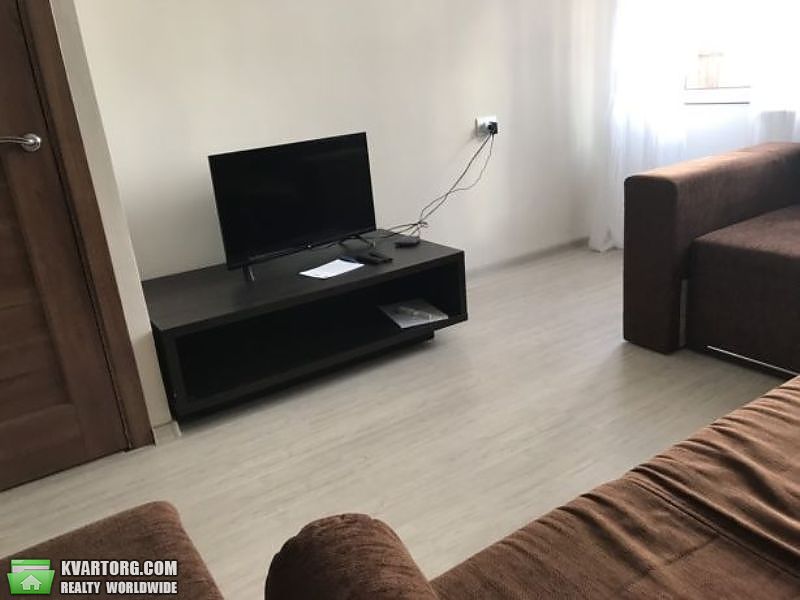 Sell 1-room apartment. Киев,  Березняковская — photo 1
