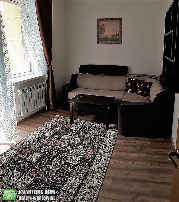 Rent out 2-room apartment. Киев, Карпа Валовня — photo 2
