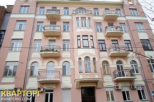 Sell 4-room apartment. Киев,  Рейтарская — photo 1